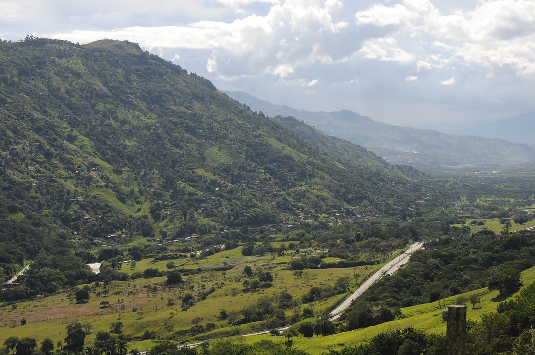 043   Kolumbia